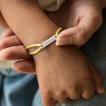 armband met telefoonnummer