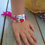 armband met telefoonnummer